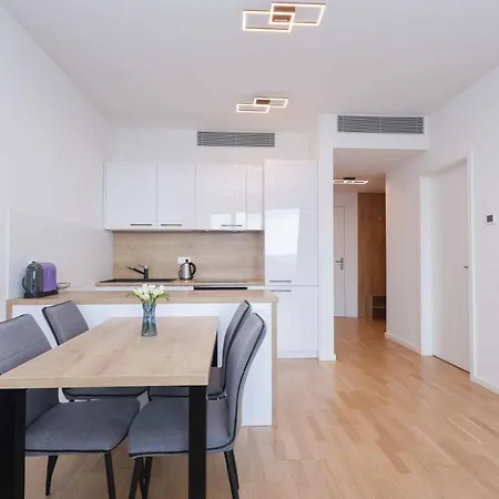Sky Park Tower 3, Free Parking And Beautiful Views Apartament Bratislava