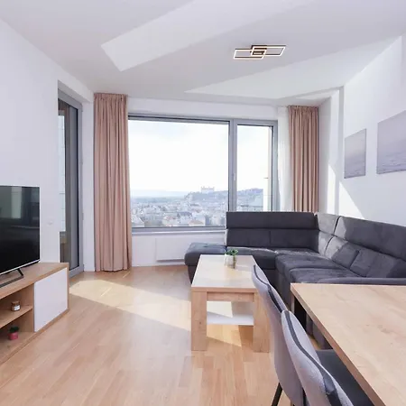 Sky Park Tower 3, Free Parking And Beautiful Views * Bratislava