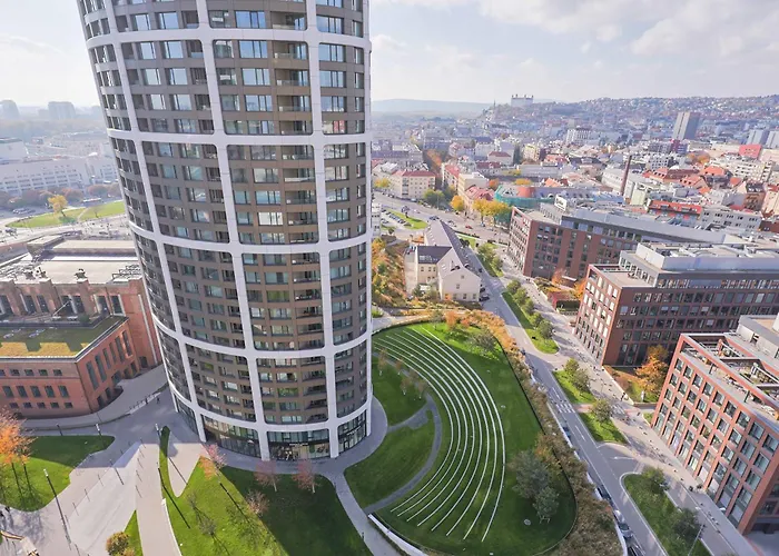Sky Park Tower 3, Free Parking And Beautiful Views Апартаменты Братислава